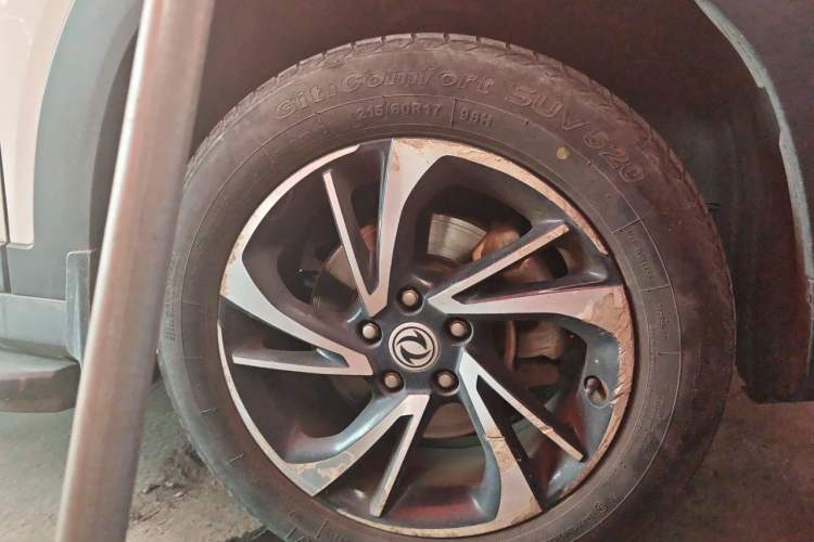 Used Dongfeng Fengon S560 2018 1.8L Manual Comfort 7-Seater Right Front Wheel Hub