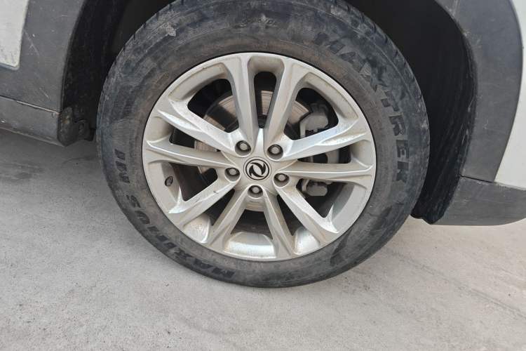 Used Dongfeng Fengon S560 2018 1.8L CVT Elite Model 7 Seats Right Front Wheel Hub