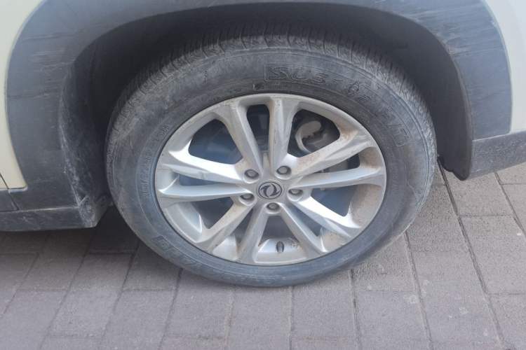 Used Dongfeng Fengon S560 2018 1.8L Manual Urban Model 7 Seats Right Front Wheel Hub