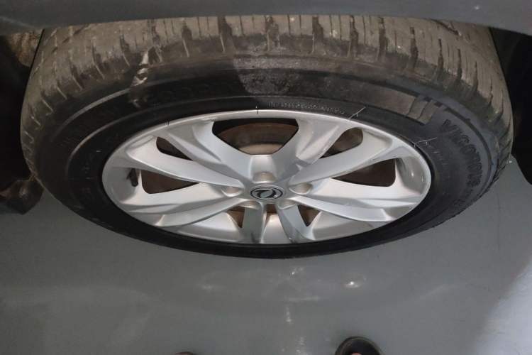 Used Dongfeng Fengon S560 2018 1.8L Manual Elite 7-Seater Right Front Wheel Hub