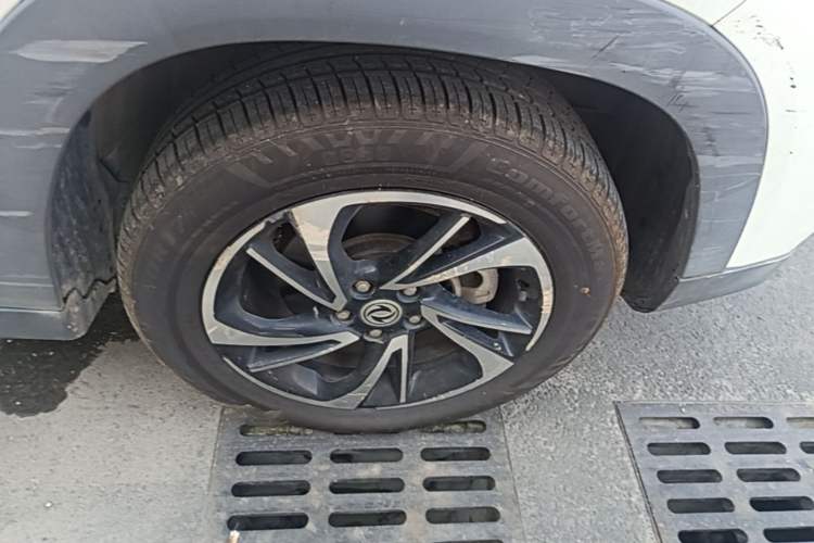 Used Dongfeng Fengon S560 2018 1.8L Manual Comfort 7-Seater Right Front Wheel Hub