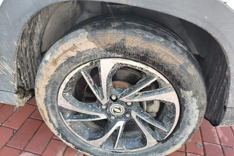 Used Dongfeng Fengon S560 2018 1.8L Manual Comfort 7-Seater Right Front Wheel Hub