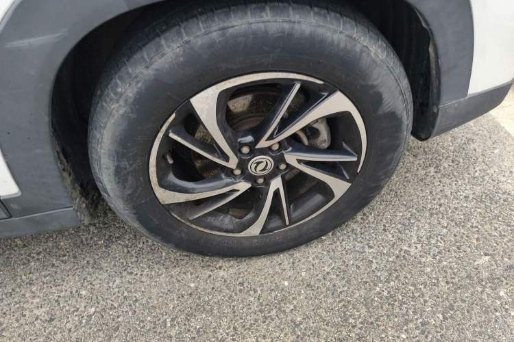 Used Dongfeng Fengon S560 2018 1.8L CVT Prestige Model Right Front Wheel Hub