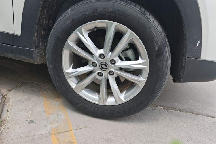 Used Dongfeng Fengon S560 2018 1.8L Manual Urban Model 7 Seats Right Front Wheel Hub