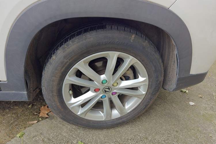 Used Dongfeng Fengon S560 2018 1.8L Manual Urban Model 7 Seats Right Front Wheel Hub