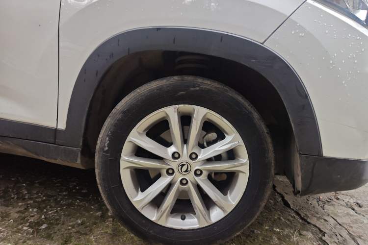 Used Dongfeng Fengon S560 2018 1.8L Manual Elite 7-Seater Right Front Wheel Hub