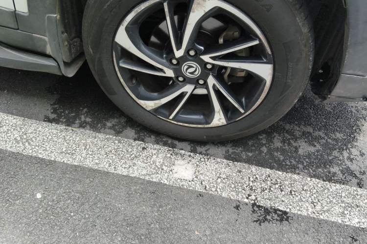 Used Dongfeng Fengon S560 2018 1.8L Manual Comfort 7-Seater Right Front Wheel Hub