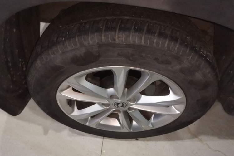 Used Dongfeng Fengon S560 2018 1.8L Manual Urban Model 7 Seats Right Rear Wheel Hub
