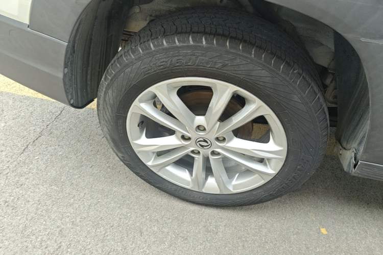 Used Dongfeng Fengon S560 2018 1.8L Manual Urban Model 7 Seats Right Rear Wheel Hub