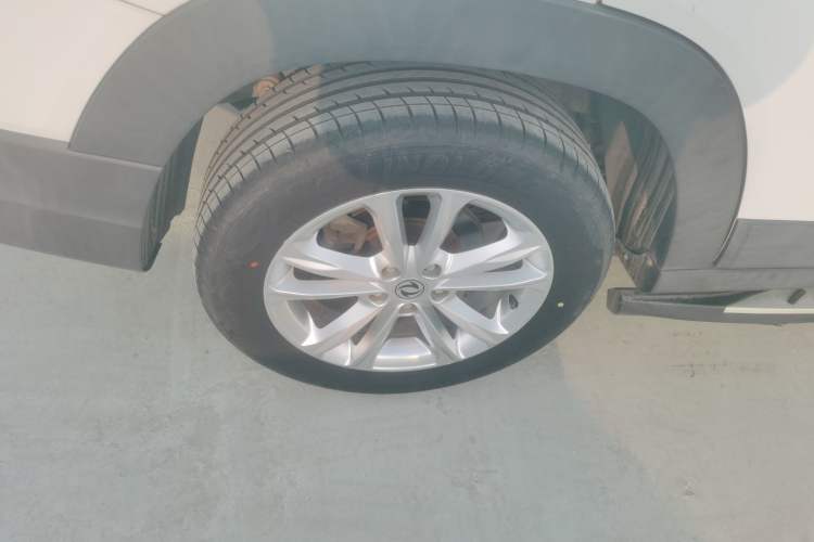 Used Dongfeng Fengon S560 2018 1.8L CVT Elite Model 7 Seats Right Rear Wheel Hub