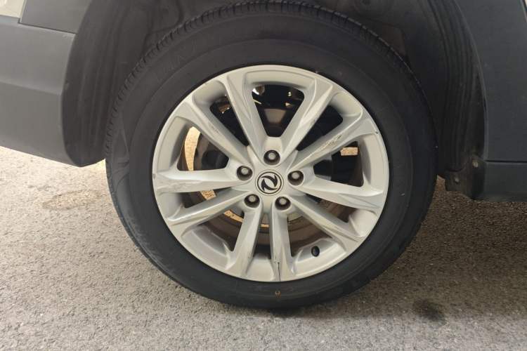 Used Dongfeng Fengon S560 2018 1.8L CVT Elite Model 7 Seats Right Rear Wheel Hub