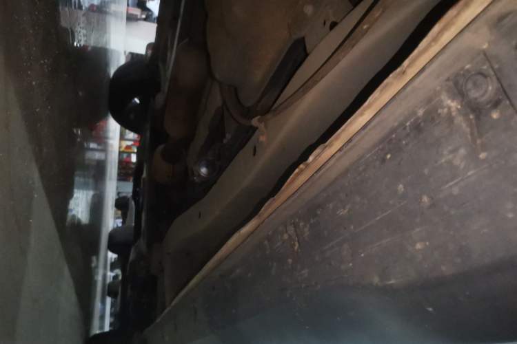 Used Dongfeng Fengon S560 2018 1.8L Manual Urban Model 7 Seats Right Side Sill