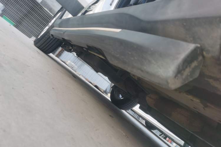 Used Dongfeng Fengon S560 2018 1.8L CVT Elite Model 7 Seats Right Side Sill