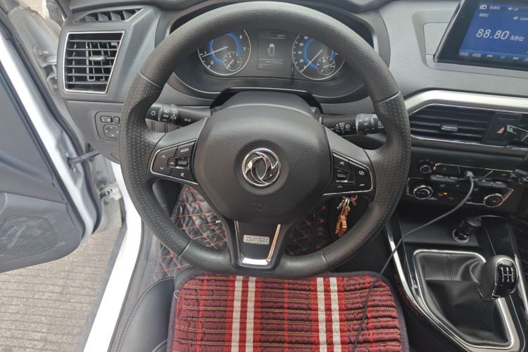 Used Dongfeng Fengon S560 2018 1.8L Manual Urban Model 7 Seats Steering Wheel