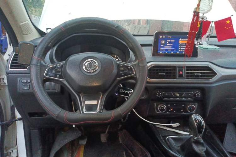 Used Dongfeng Fengon S560 2018 1.8L Manual Comfort 7-Seater Steering Wheel