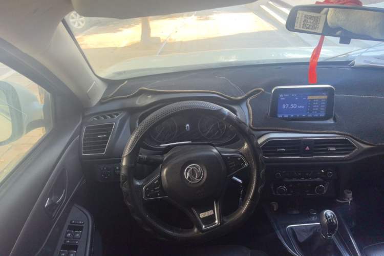 Used Dongfeng Fengon S560 2018 1.8L Manual Urban Model 7 Seats Steering Wheel