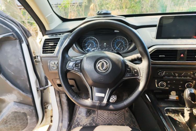 Used Dongfeng Fengon S560 2018 1.8L CVT Prestige Model Steering Wheel