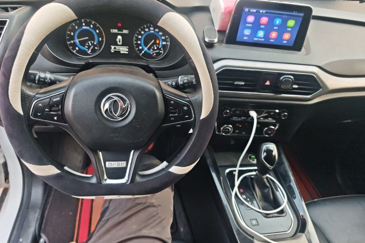 Used Dongfeng Fengon S560 2018 1.8L CVT Comfort Model 7 Seats Steering Wheel