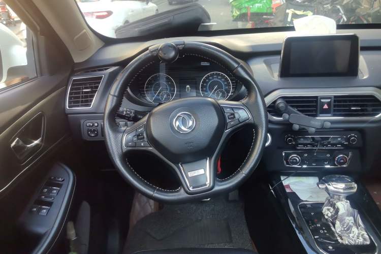 Used Dongfeng Fengon S560 2018 1.8L CVT Prestige Model Steering Wheel