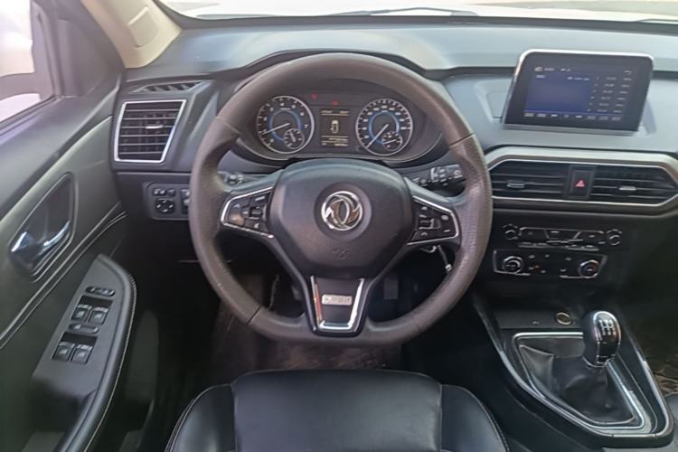 Used Dongfeng Fengon S560 2018 1.8L Manual Comfort 7-Seater Steering Wheel