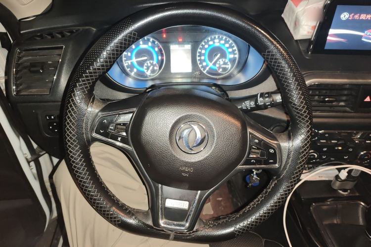 Used Dongfeng Fengon S560 2018 1.8L Manual Urban Model 7 Seats Steering Wheel
