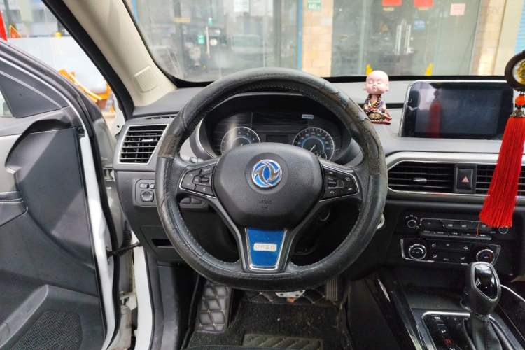 Used Dongfeng Fengon S560 2018 Revised Version 1.8L CVT Prestige Edition 5 Seats Steering Wheel