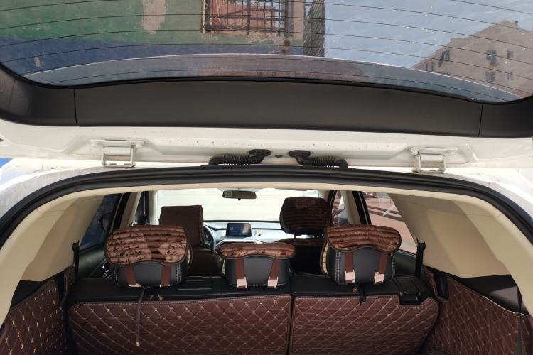 Used Dongfeng Fengon S560 2018 Facelift 1.8L CVT Prestige 7-Seater Trunk