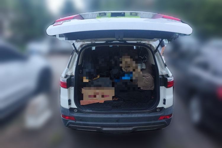 Used Dongfeng Fengon S560 2018 1.8L Manual Urban Model 7 Seats Trunk