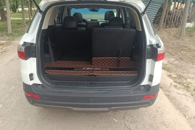 Used Dongfeng Fengon S560 2018 1.8L CVT Smart Connect 7-Seater Trunk