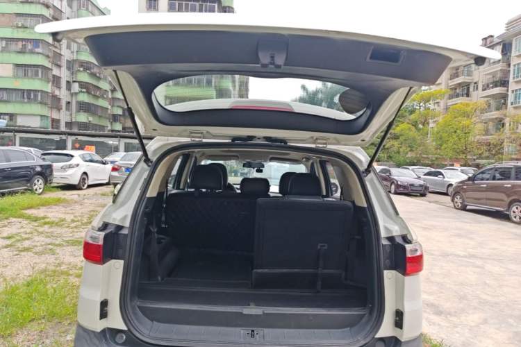 Used Dongfeng Fengon S560 2018 1.8L CVT Smart Connect 7-Seater Trunk