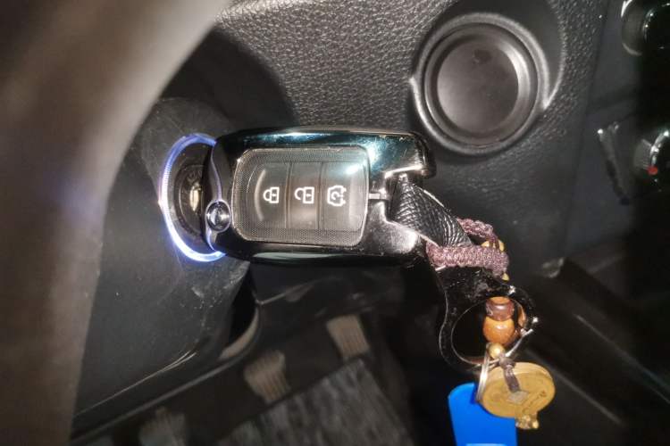 Used Dongfeng Fengon S560 2018 1.8L Manual Urban Model 7 Seats Vehicle Key