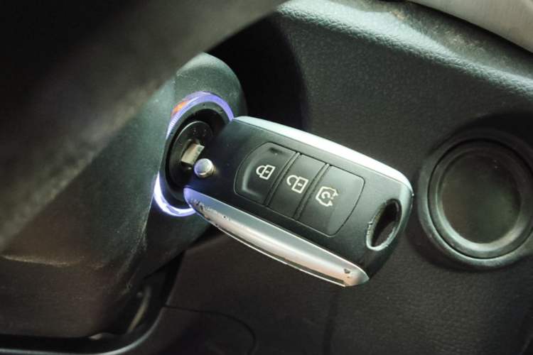 Used Dongfeng Fengon S560 2018 1.8L Manual Urban Model 7 Seats Vehicle Key