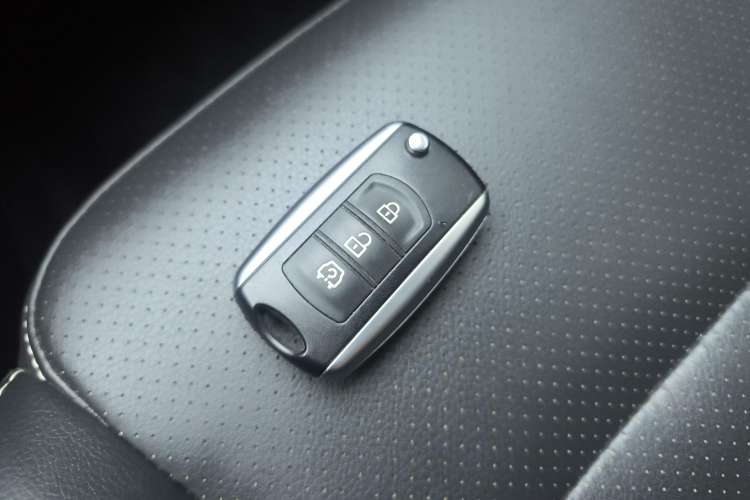 Used Dongfeng Fengon S560 2018 1.8L CVT Elite Model 5 Seats Vehicle Key