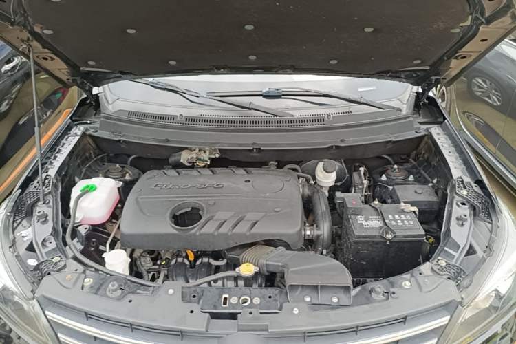 Used Dongfeng Fengon S560 2019 1.8L CVT Elite Model Engine Bay