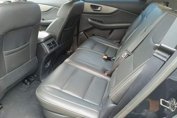 Used Dongfeng Fengon S560 2019 1.8L CVT Elite Model Left Rear Seat