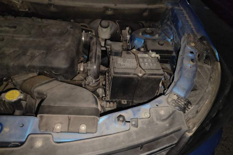 Used Dongfeng Fengon S560 2019 1.8L CVT Elite Model Engine Bay Left