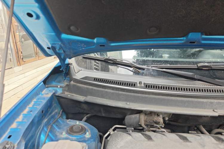 Used Dongfeng Fengon S560 2019 1.8L Manual Urban Model Engine Bay Right