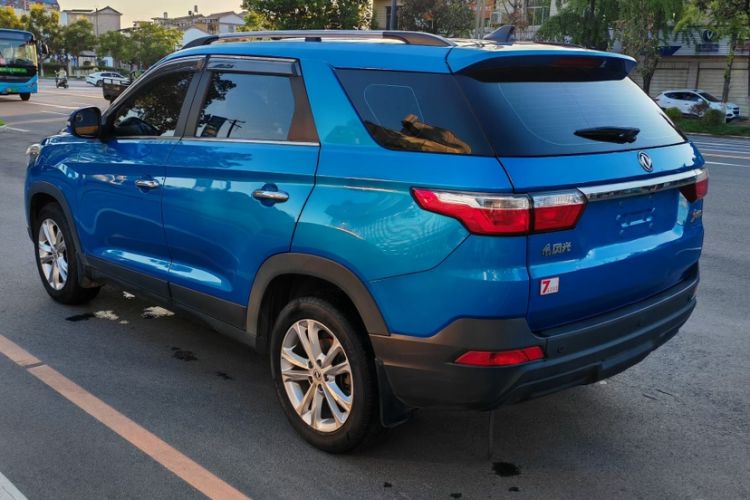 Used Dongfeng Fengon S560 2019 1.8L CVT Elite Model Exterior 3