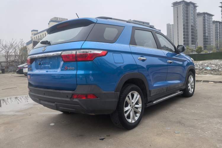 Used Dongfeng Fengon S560 2019 1.8L CVT Elite Model Exterior 5