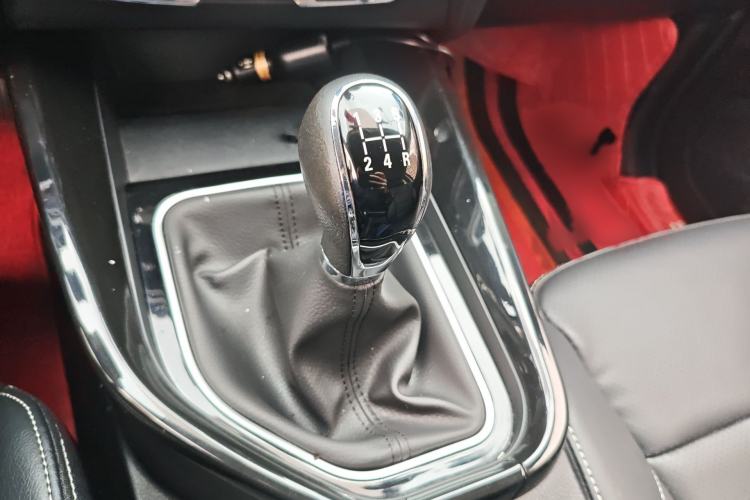 Used Dongfeng Fengon S560 2019 1.8L Manual Urban Model Gear Lever