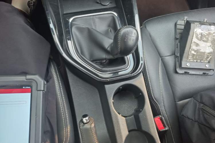 Used Dongfeng Fengon S560 2019 1.8L Manual Urban Model Gear Lever