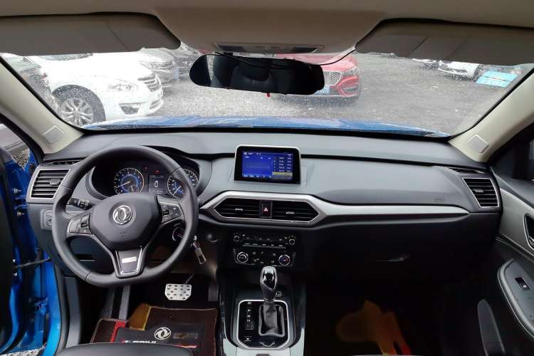 Used Dongfeng Fengon S560 2019 1.8L CVT Elite Model Interior 2