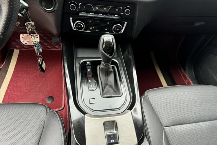 Used Dongfeng Fengon S560 2019 1.8L CVT Elite Model Interior 4