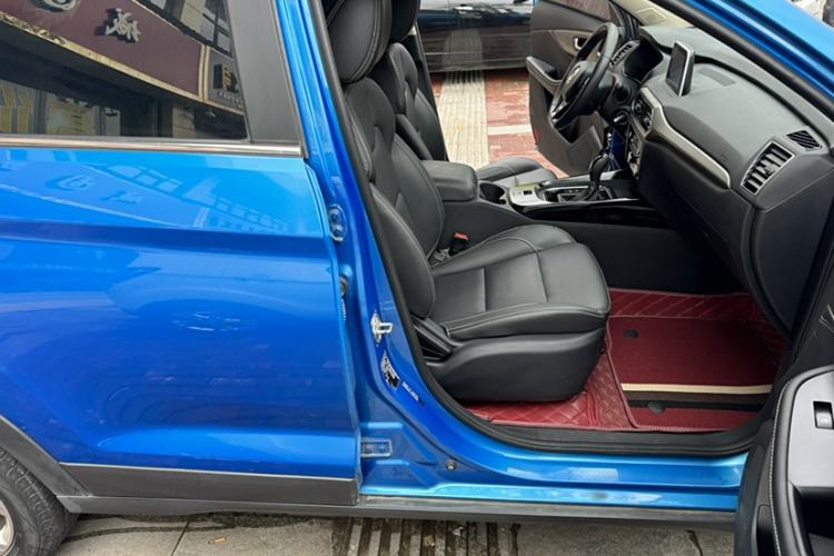 Used Dongfeng Fengon S560 2019 1.8L CVT Elite Model Interior 8