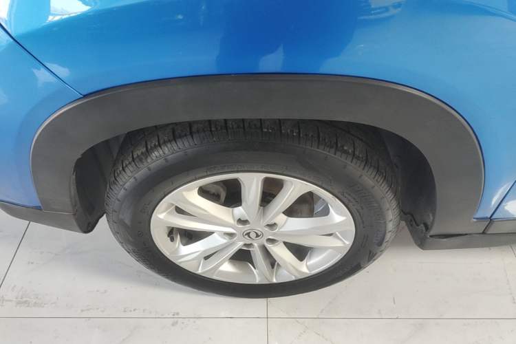 Used Dongfeng Fengon S560 2019 1.8L Manual Urban Model Left Front Wheel Hub