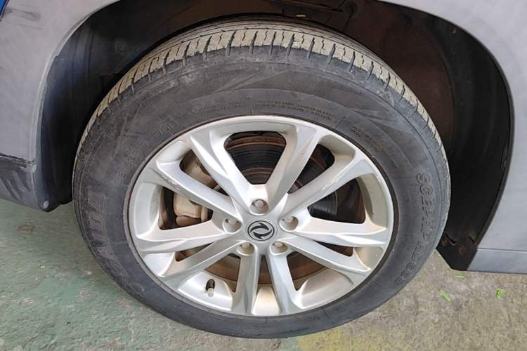 Used Dongfeng Fengon S560 2019 1.8L CVT Elite Model Left Front Wheel Hub
