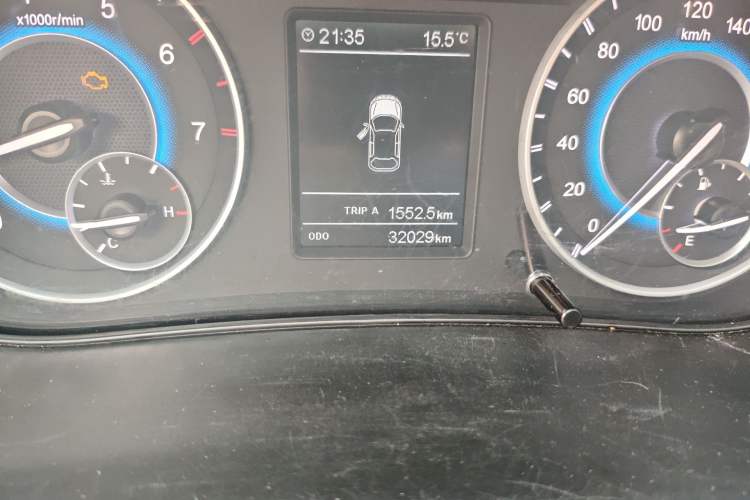 Used Dongfeng Fengon S560 2019 1.8L Manual Urban Model Odometer Close Up