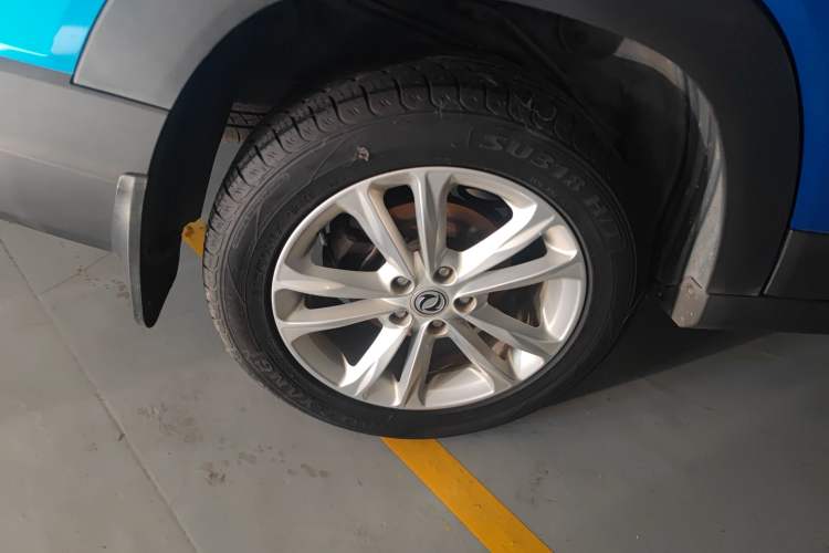 Used Dongfeng Fengon S560 2019 1.8L CVT Elite Model Right Rear Wheel Hub