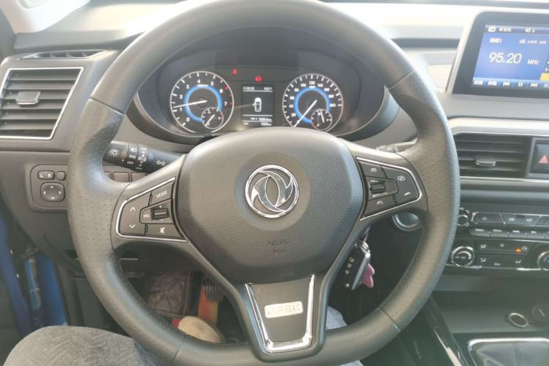 Used Dongfeng Fengon S560 2019 1.8L Manual Urban Model Steering Wheel