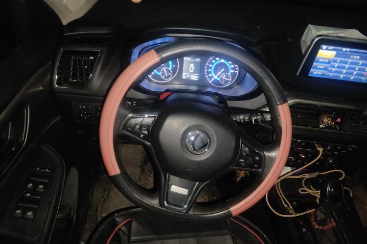 Used Dongfeng Fengon S560 2019 1.8L CVT Elite Model Steering Wheel